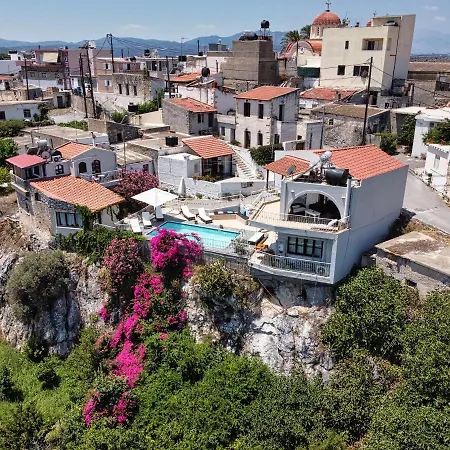 Elia Woodstone Villa